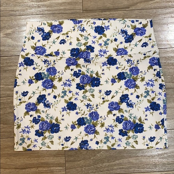 Floral Skirt - Picture 2 of 5